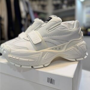 Off-White Glove Slip on White